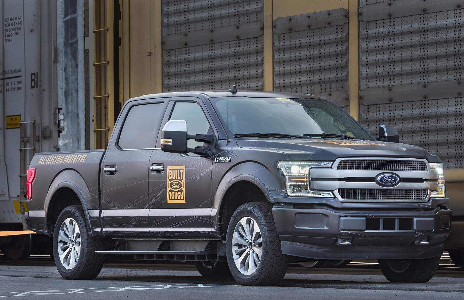Ford Hybrid, Electric F-150 Pickup Truck to be Built in Dearborn, Michigan
