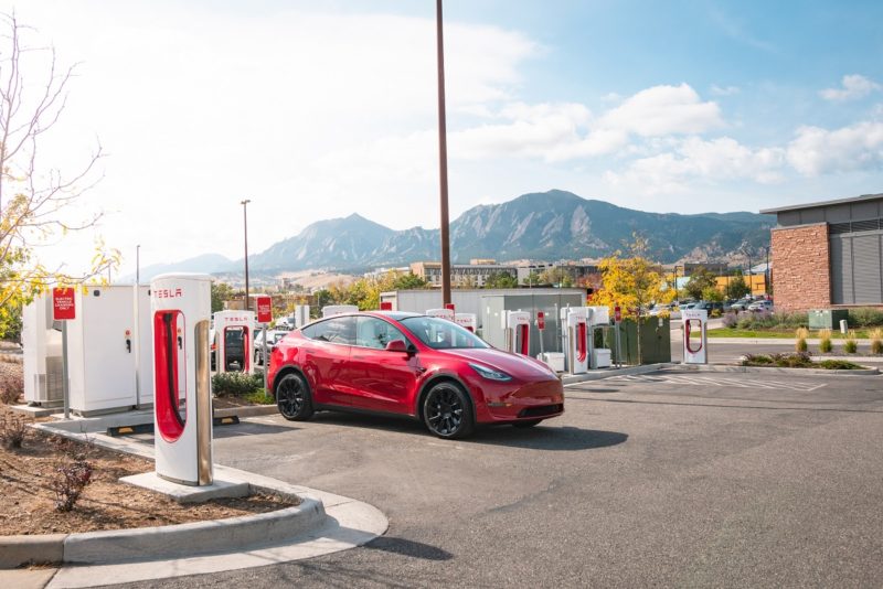 How Long Does it Take to Charge a Tesla 1